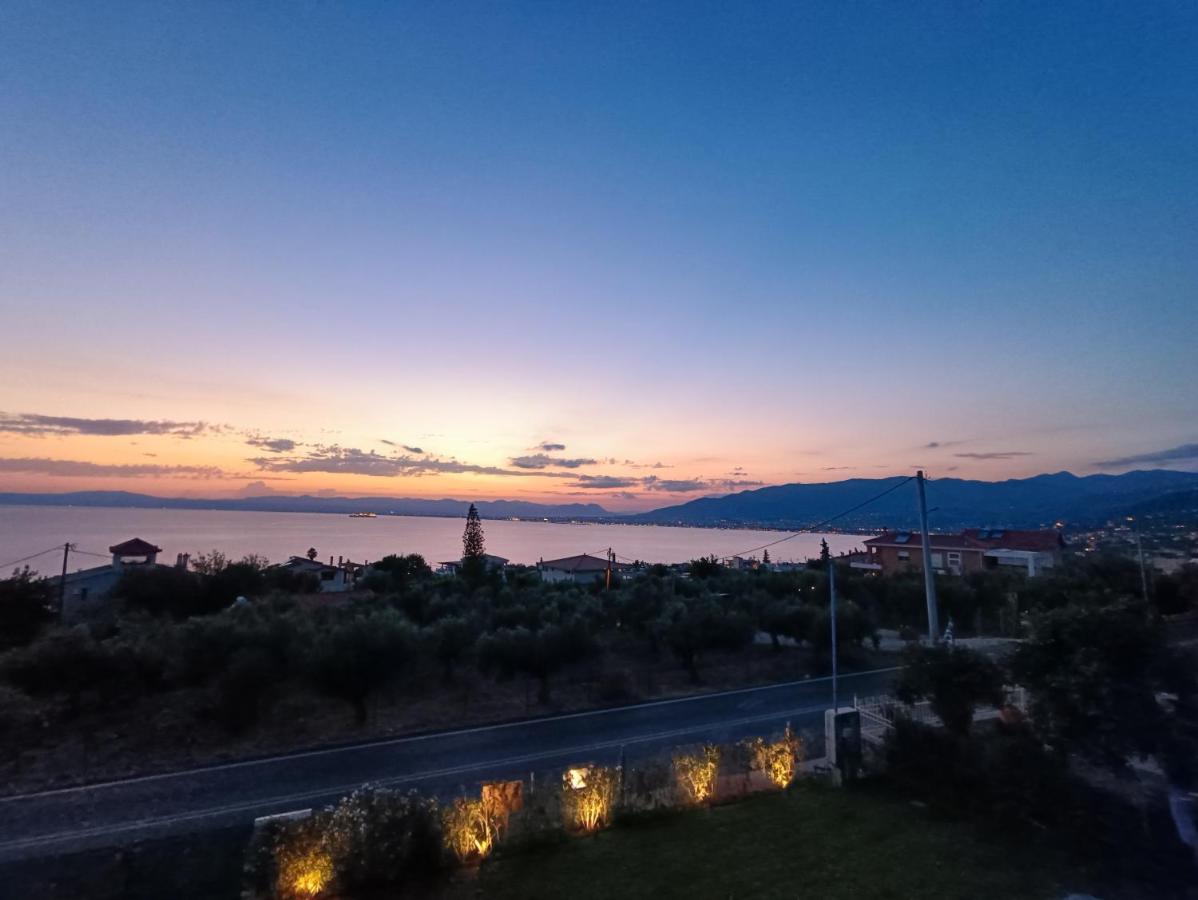 Evilenia Luxury Apartments Kalamata Exterior photo