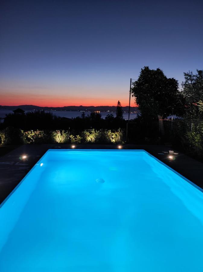 Evilenia Luxury Apartments Kalamata Exterior photo